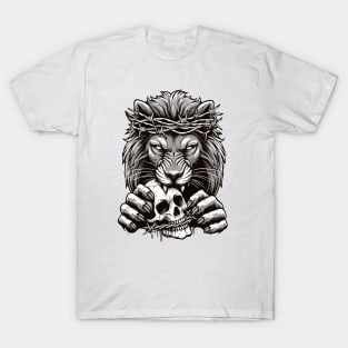 King is here T-Shirt